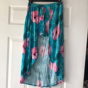 Skirt and short set . Vintage ?